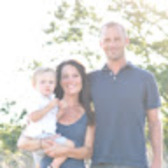 Meet your Posher, Laura - Picture 1 of 1